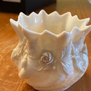 Belleek Ivory Irish porcelain Vase with Delicate Floral Design